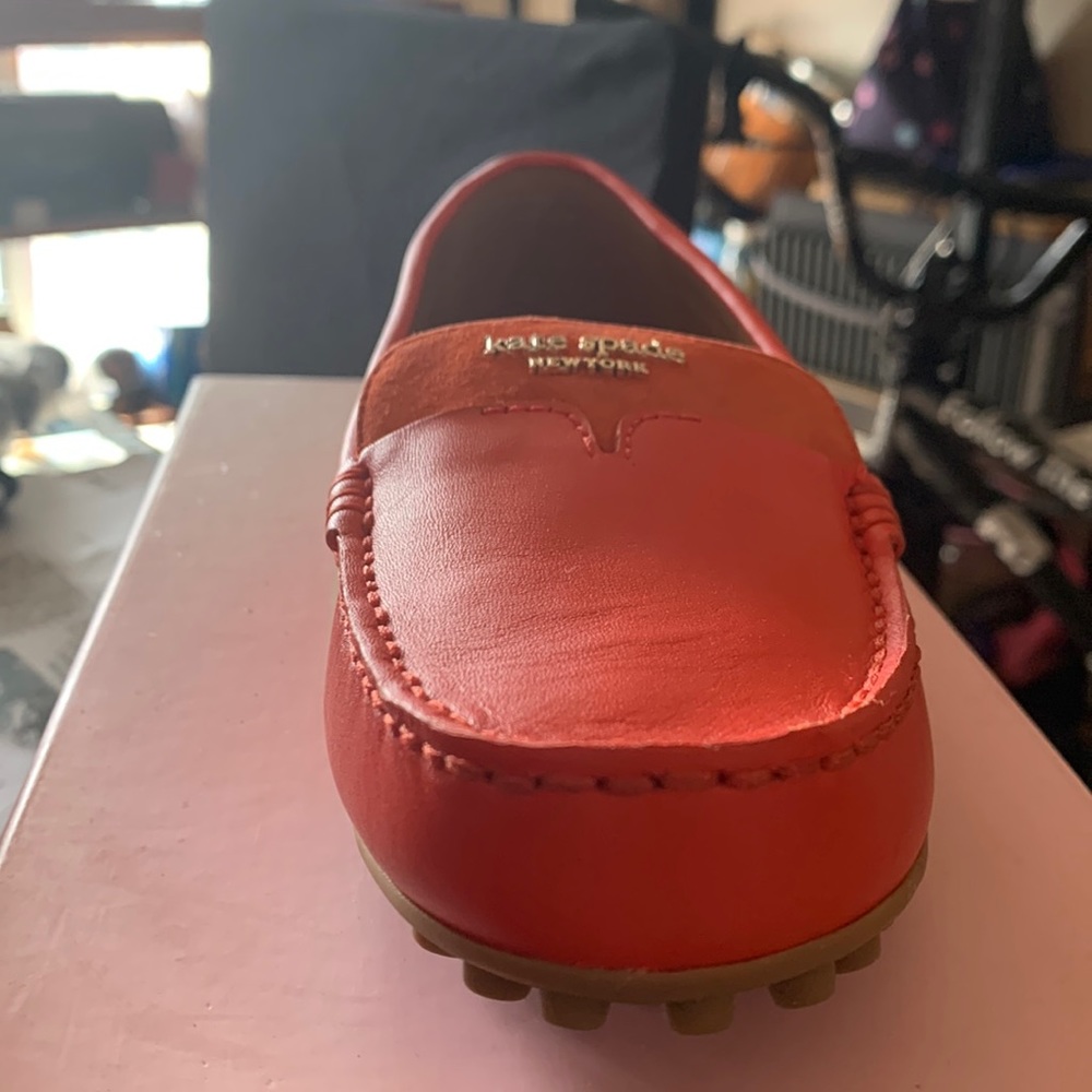 Orange, flat